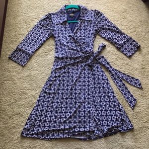 Like new Laundry Wrap Dress